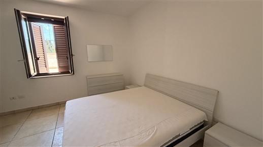 Villa Di 2 Vani, Veranda, Box. Ristrutturata, Ottimo Stato, Fotovoltaico